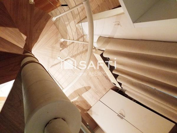 Un charmant pied-à-terre au cœur d'une ville chargée d'histoire.