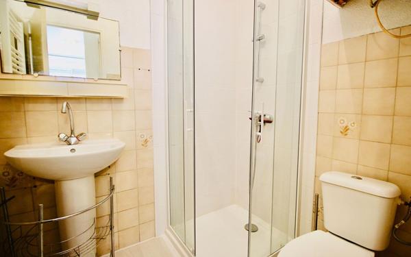 Appartement à vendre    1 pièce • 15,82 m2 Balaruc-les-Bains