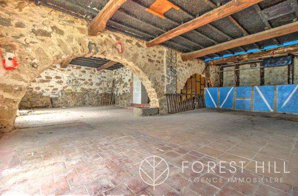 Corsavy (66150) Batisse à rénover