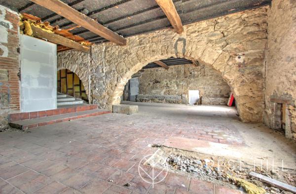 Corsavy (66150) Batisse à rénover