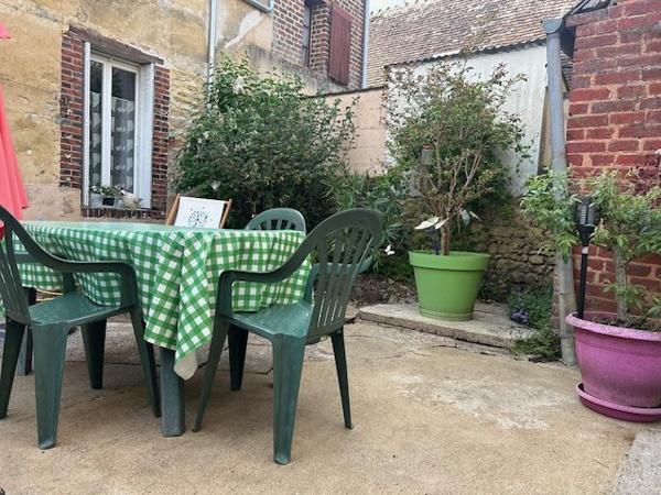 Maison de village à MONDOUBLEAU (41170)