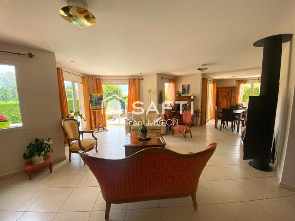 Maison proche centre ville, écoles et gare SNCF.