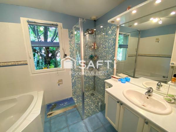 Maison proche centre ville, écoles et gare SNCF.