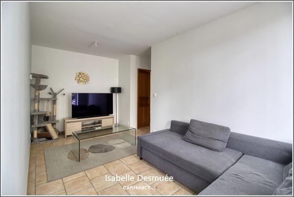 Maison familiale 4 chambres avec cour et stationnement – Proche gare – Tullins