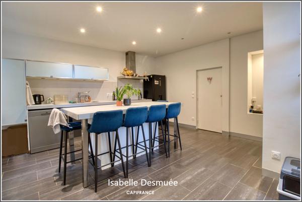 Maison familiale 4 chambres avec cour et stationnement – Proche gare – Tullins