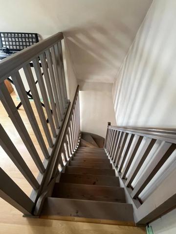 MARCIAC (32) proche, MAISON DE CHARME construite en 1980, dominante, 130m2 habitables, un peu cachée, vue , 4 chambres, grand sejour, 3700m2 terrain arboré de chênes