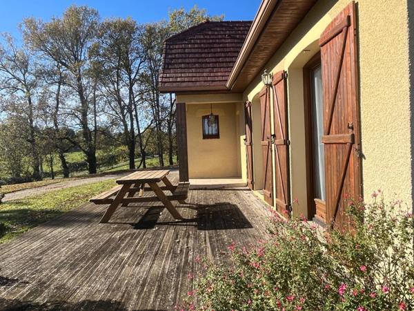 MARCIAC (32) proche, MAISON DE CHARME construite en 1980, dominante, 130m2 habitables, un peu cachée, vue , 4 chambres, grand sejour, 3700m2 terrain arboré de chênes