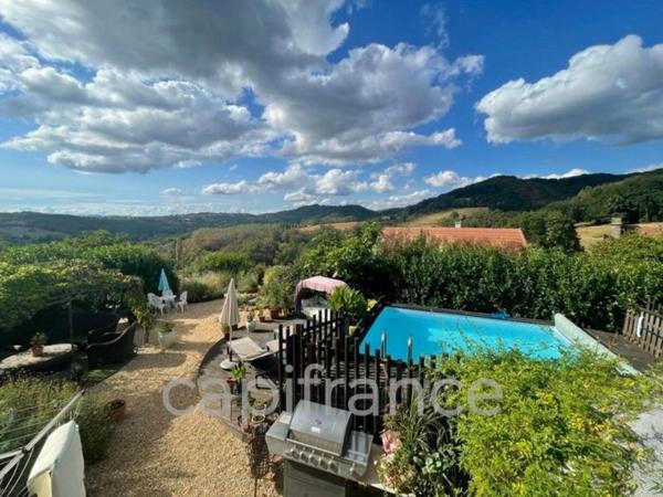Longère de caractère avec 4 chambres et un studio/gite, secteur Beaulieu sur Dordogne