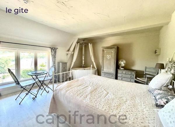 Longère de caractère avec 4 chambres et un studio/gite, secteur Beaulieu sur Dordogne