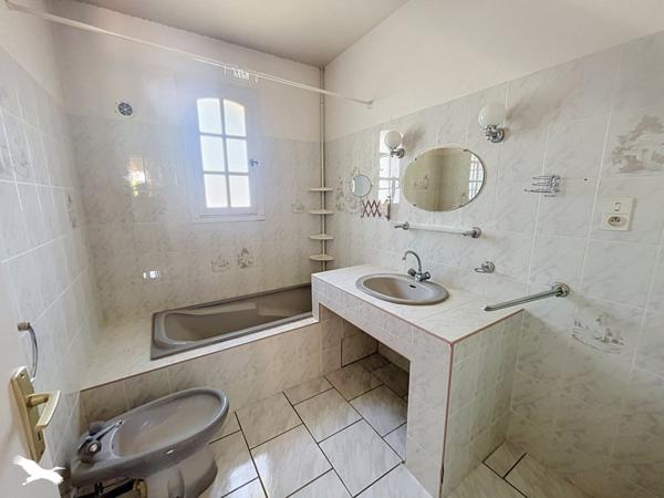 Maison 234 300 € Eymet 4 p 120 m² DPE F