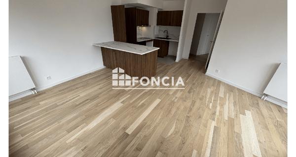 Location Appartement 3 pièces 61.85 m² - Suresnes 92150