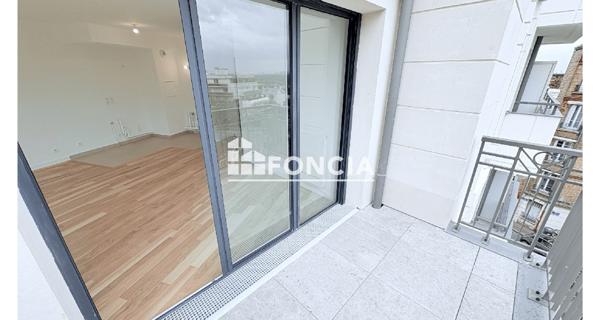 Location Appartement 3 pièces 61.85 m² - Suresnes 92150
