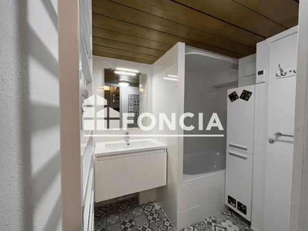 Location Studio 39 m² - 15 RUE FAURE Bordeaux 33000