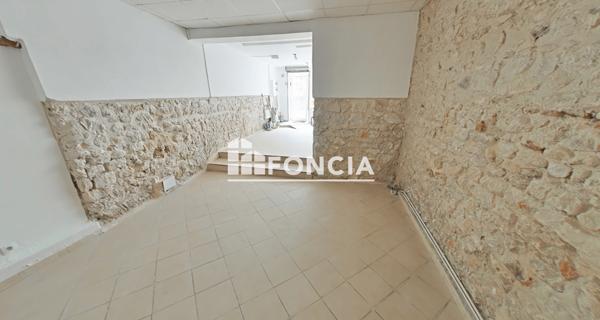 Location Local commercial 1 pièce 41.84 m² - Groslay 95410