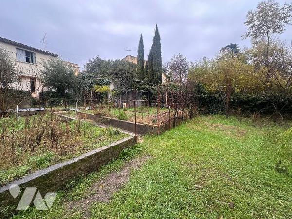 MAISON AVEC JARDIN - NIMES BAS DU JEAN JAURES