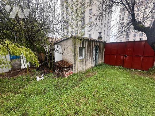 MAISON AVEC JARDIN - NIMES BAS DU JEAN JAURES