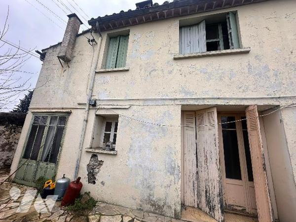 MAISON AVEC JARDIN - NIMES BAS DU JEAN JAURES