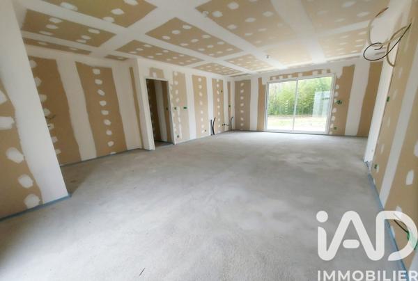 Maison à vendre 4 pièces 93,48 m² Lesparre-Médoc