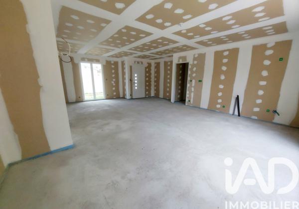 Maison à vendre 4 pièces 93,48 m² Lesparre-Médoc