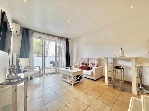 Antibes (06600) ANTIBES COMBES 2P DE 2014 calme proche toutes commodités