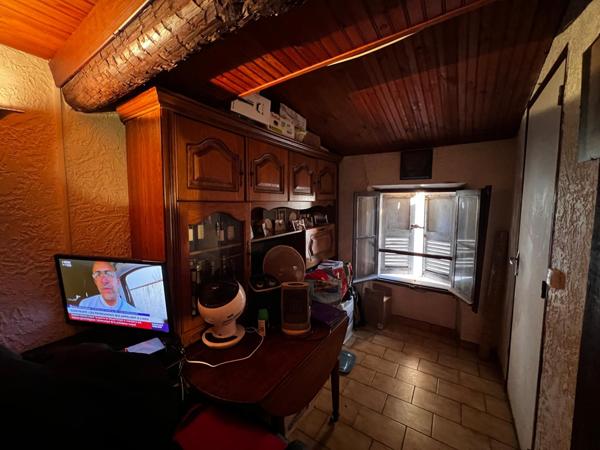 Immeuble de 3 lots d'habitation + annexe