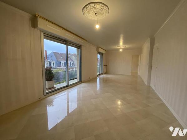 Appartement 4 pièces avec garage et cave 