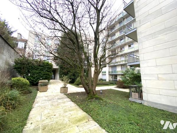 Appartement 4 pièces avec garage et cave 