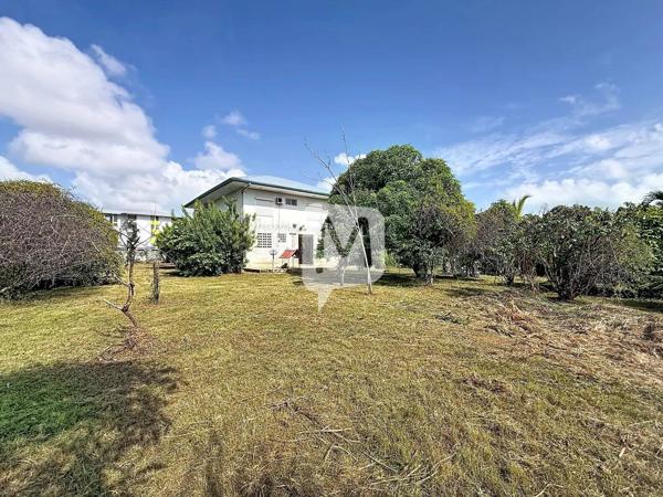 DPT GUYANE, à vendre CAYENNE Maison T4 de 116 m2 sur un terrain de 2 033 m2