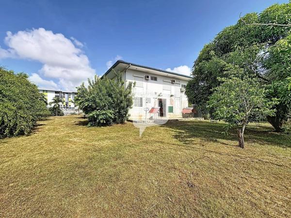 DPT GUYANE, à vendre CAYENNE Maison T4 de 116 m2 sur un terrain de 2 033 m2