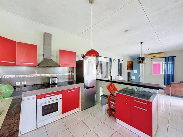 DPT GUYANE, à vendre CAYENNE Maison T4 de 116 m2 sur un terrain de 2 033 m2