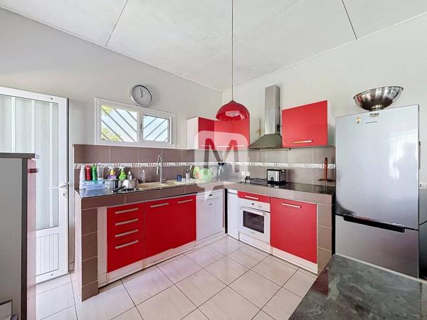 DPT GUYANE, à vendre CAYENNE Maison T4 de 116 m2 sur un terrain de 2 033 m2