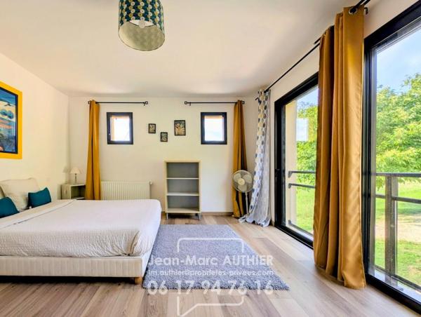 Propriété de charme, 212 m2, 6 chambres, piscine chauffée sur 6774 m2