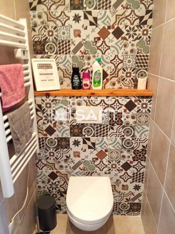 Superbe villa de 197.45 m² répartie sur deux étages, comportant cinq suites.