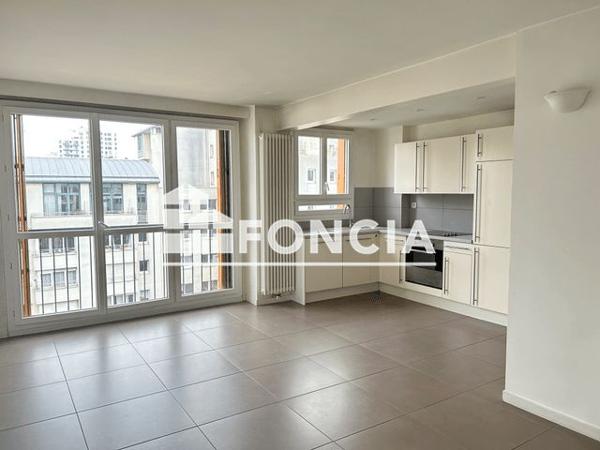 Location Appartement 2 pièces 49.2 m² - 86 QUAI DE LA LOIRE Paris 75019