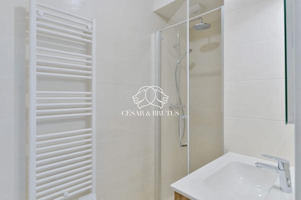 Lyon 7 – Appartement de 84,90 m² – 3 chamnbres – 2 loggias – garage