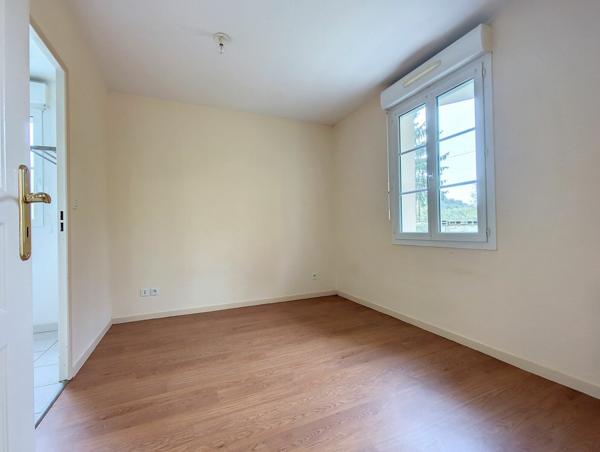 Appartement à vendre    2 pièces • 45 m2 Verberie