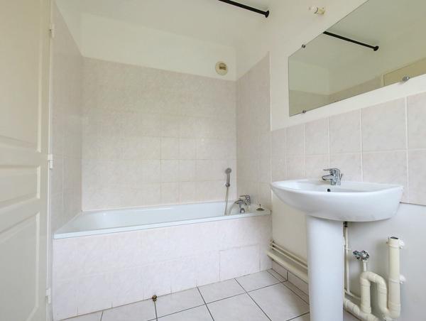 Appartement à vendre    2 pièces • 45 m2 Verberie