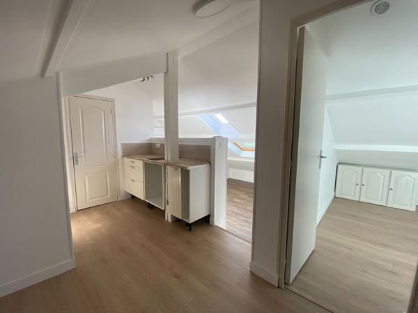 Appartement Corbeil Essonnes 2 pièce(s) 27.64 m2