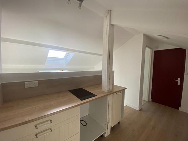 Appartement Corbeil Essonnes 2 pièce(s) 27.64 m2