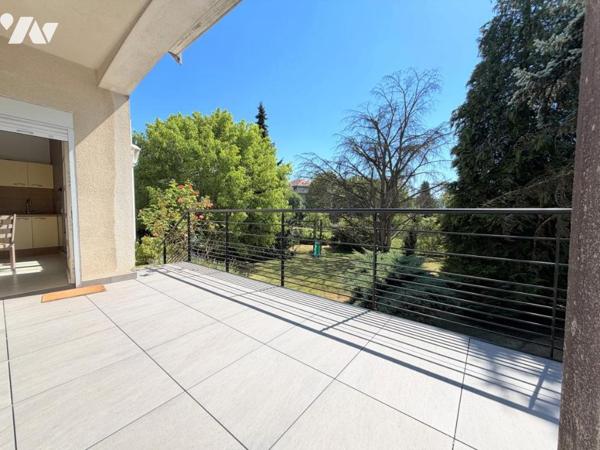 Maison individuelle et terrain attenant