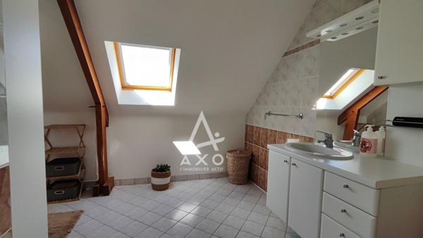 Maison familiale 285 m²  7 chambres, piscine chauffée, sous-sol total