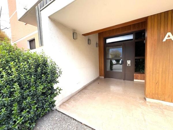 Appartement - 3 pièces - 80 m²