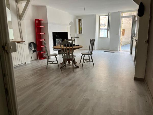 Maison de Village avec jardinet : Monsempron-Libos 4 pièce(s) 95 m2