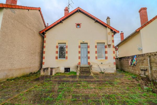 OFF MARKET, Maison Nevers 82m2, 2 chambres, proche gare sncf, 2h30 PARIS, proche commerces et écoles, NEVERS, cave