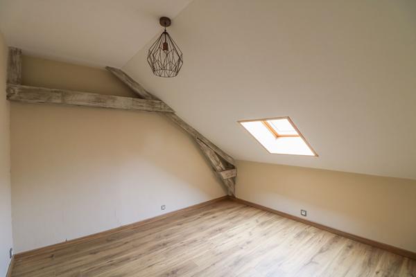 OFF MARKET, Maison Nevers 82m2, 2 chambres, proche gare sncf, 2h30 PARIS, proche commerces et écoles, NEVERS, cave