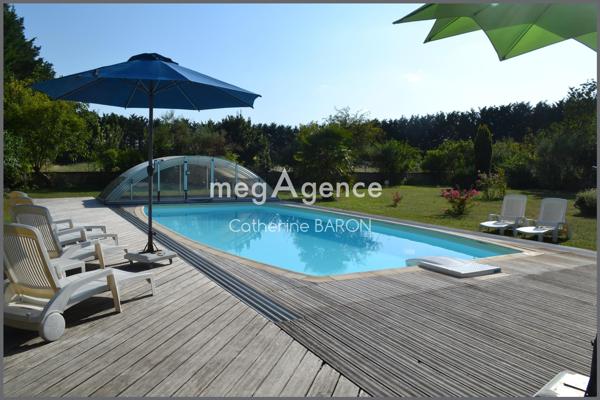 Maison à Beauvoir-sur-Niort, 79360 - 10 pièces 450m²