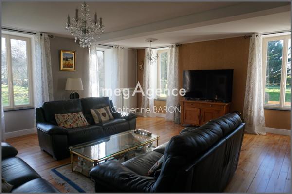 Maison à Beauvoir-sur-Niort, 79360 - 10 pièces 450m²