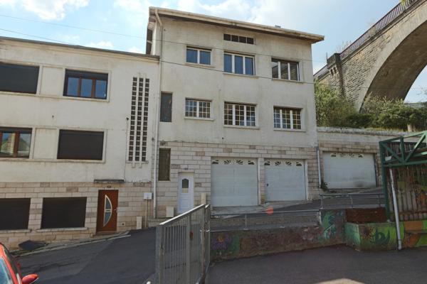 Maison de caractère – 223 m² habitables – Terrasse 60 m² et double garage