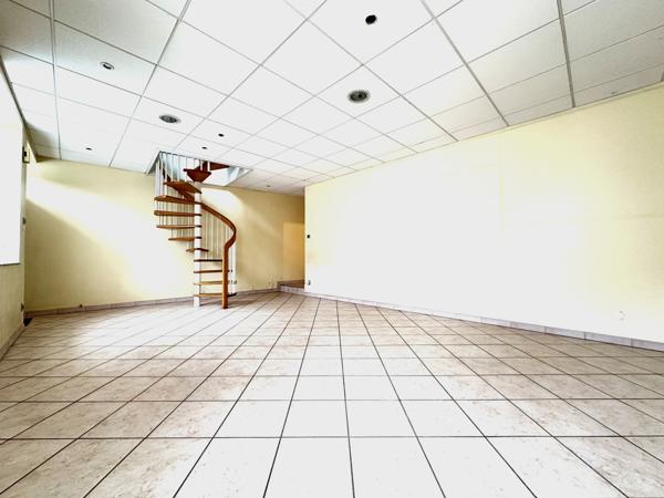 Maison à rénover, 2 chambres, possibilité d'une 3ème chambre