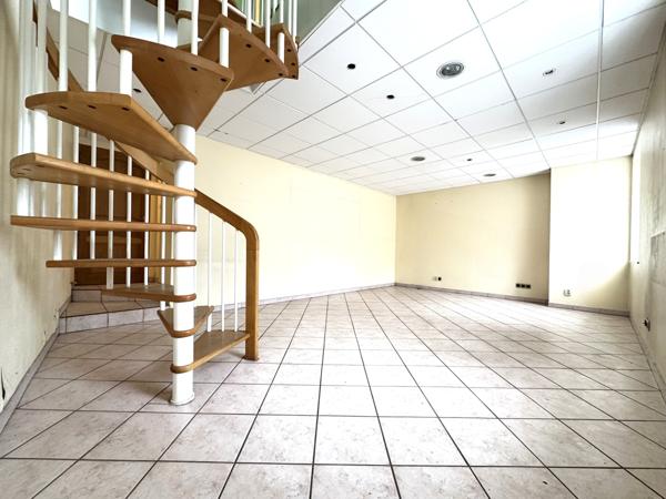 Maison à rénover, 2 chambres, possibilité d'une 3ème chambre